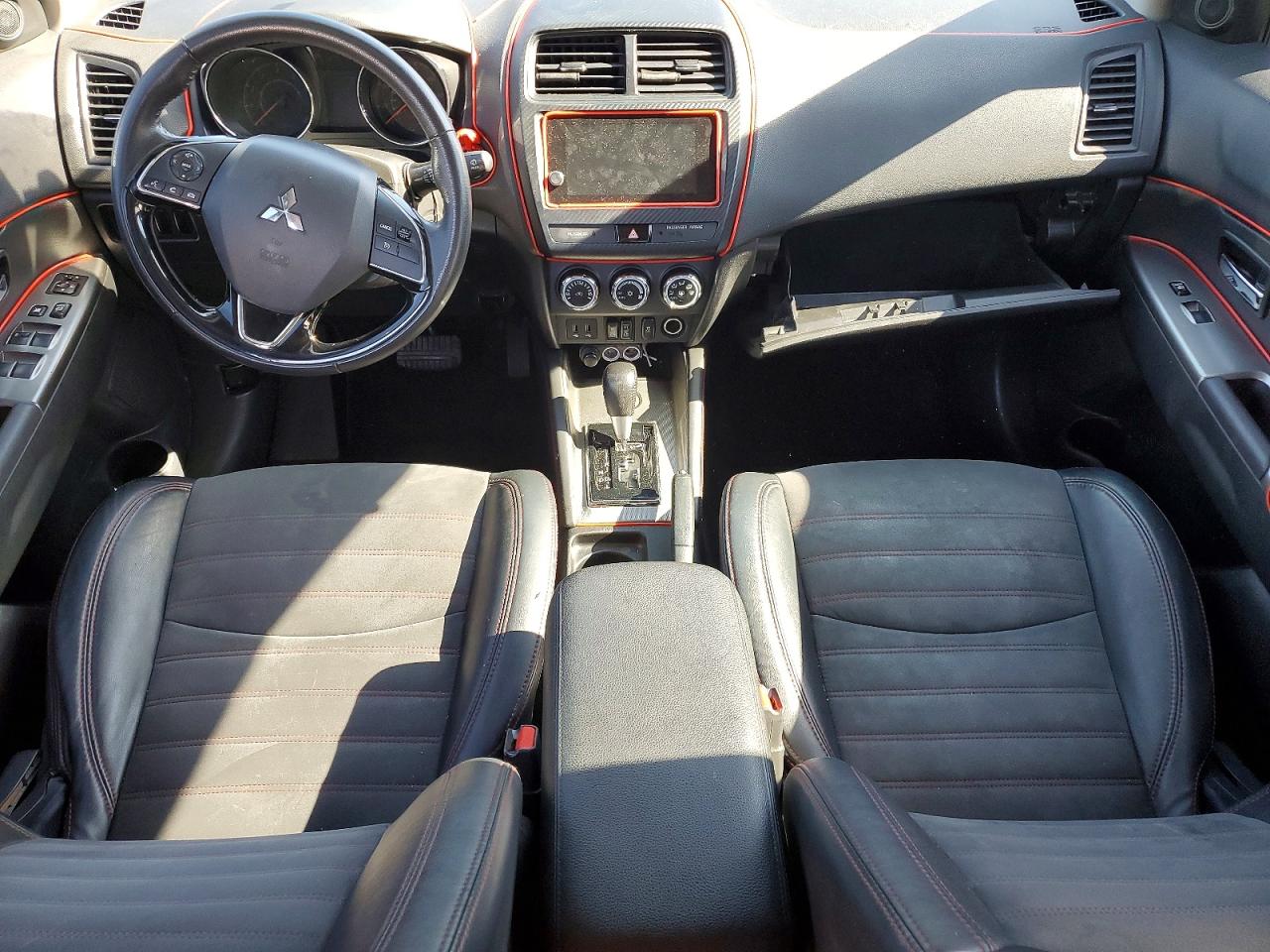 Mitsubishi Outlander Es