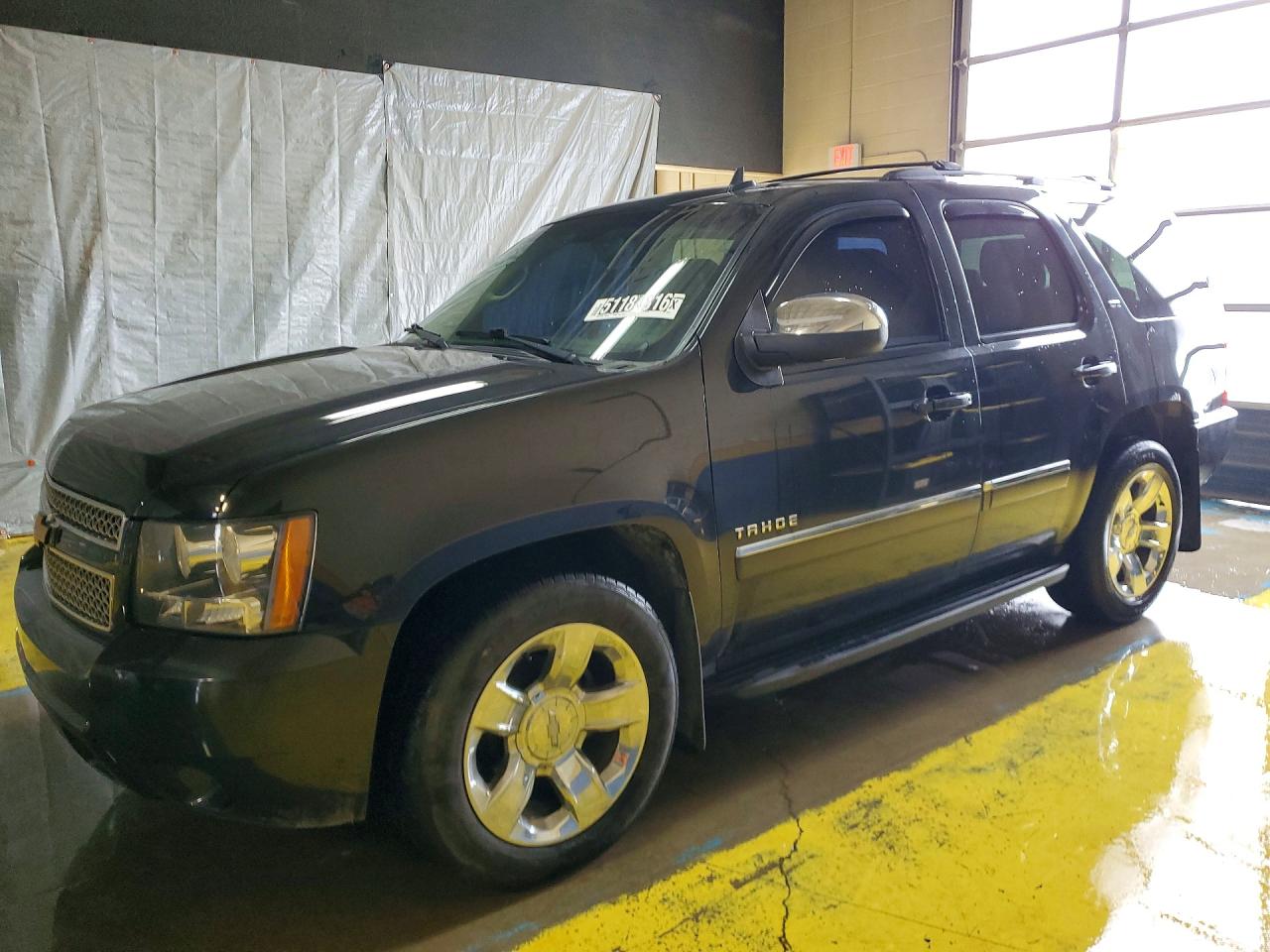 Salvage Chevrolet Tahoe Image