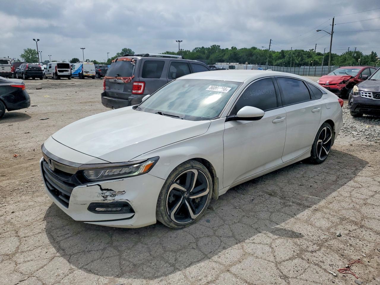 Salvage Honda Accord Image