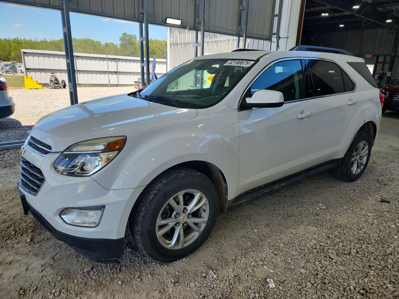 Salvage Chevrolet Equinox Image