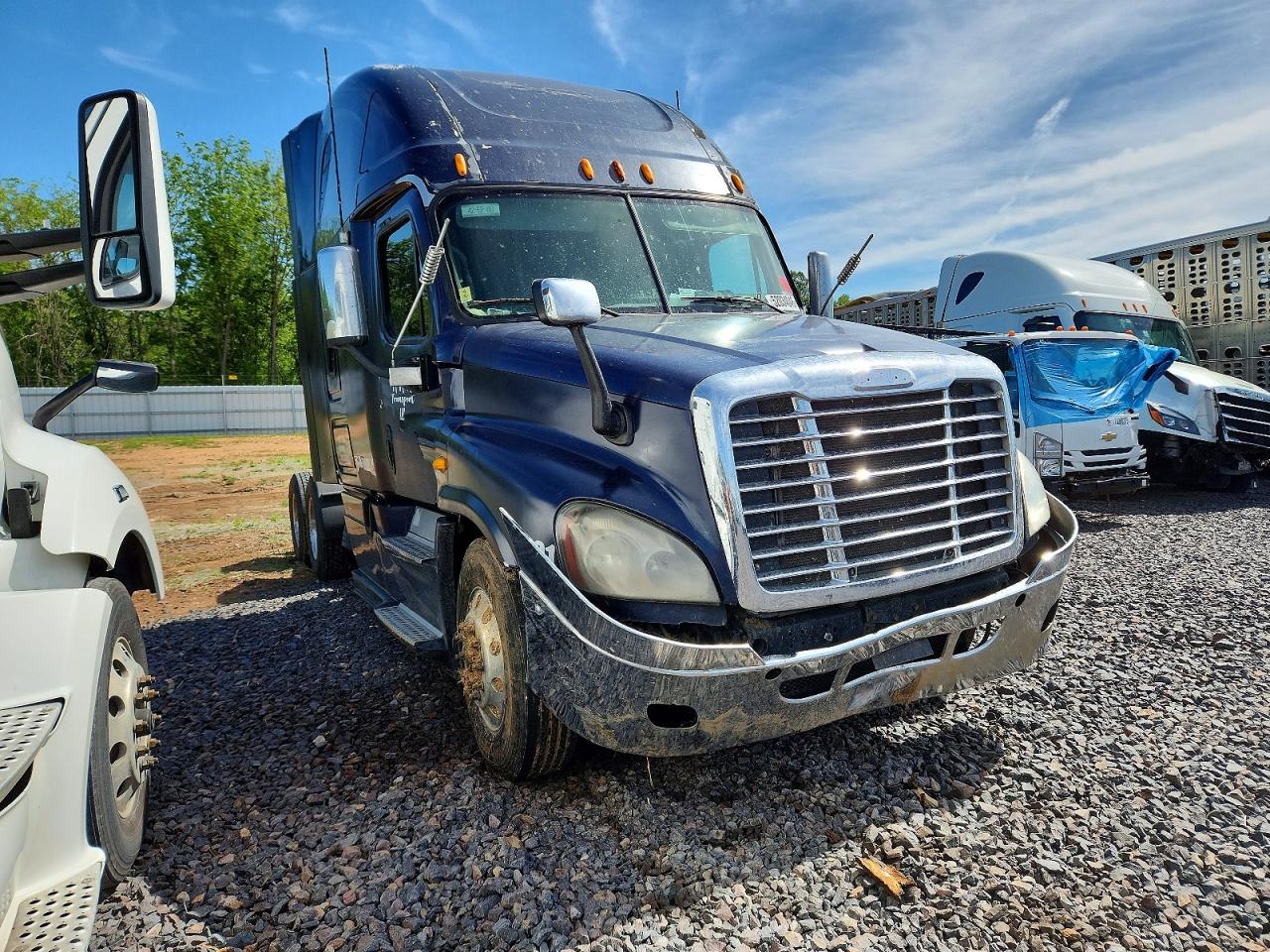 Salvage Freightliner Cascadia 125 Image