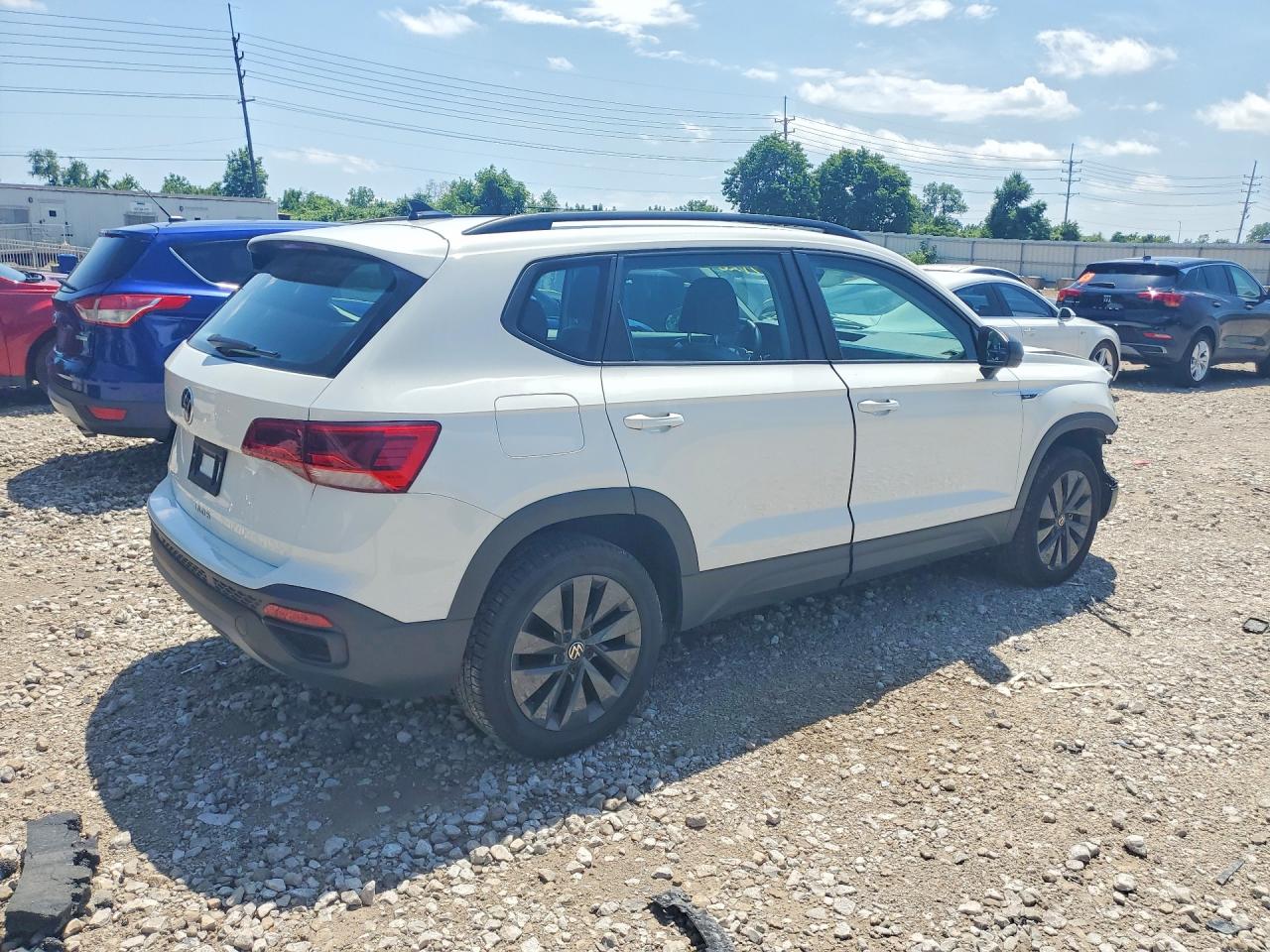 Volkswagen Taos S