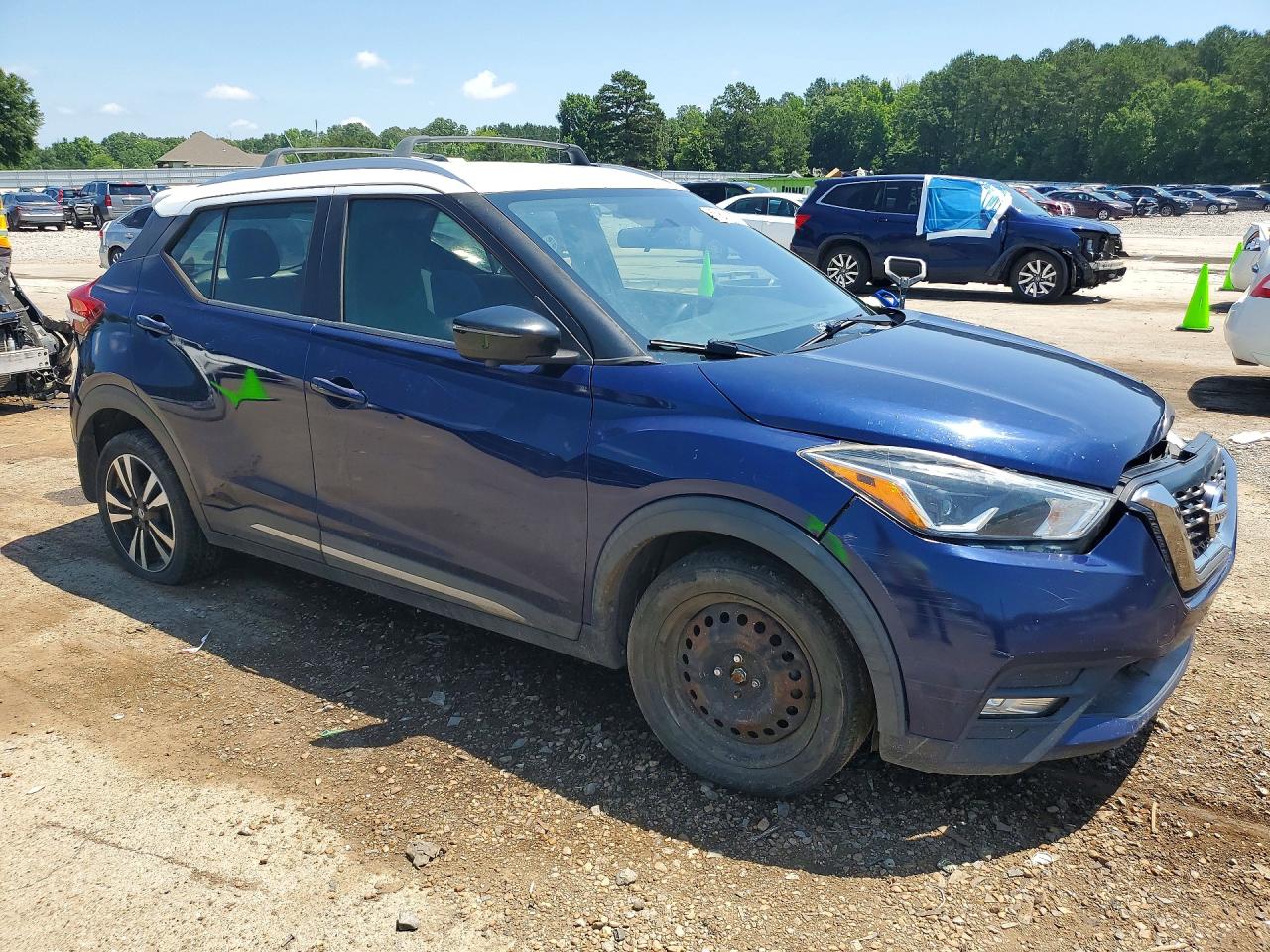 Nissan Kicks Sr