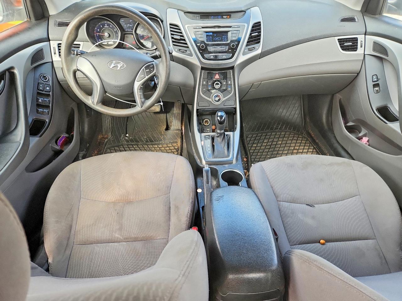 Hyundai ELANTRA Se