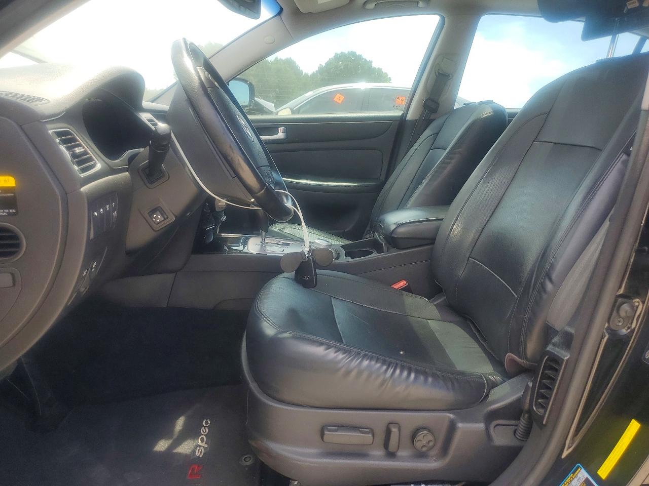 Hyundai Genesis 5.0l