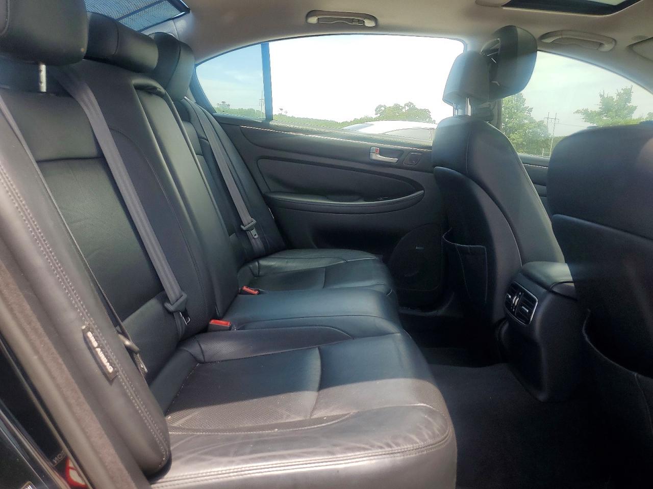Hyundai Genesis 5.0l