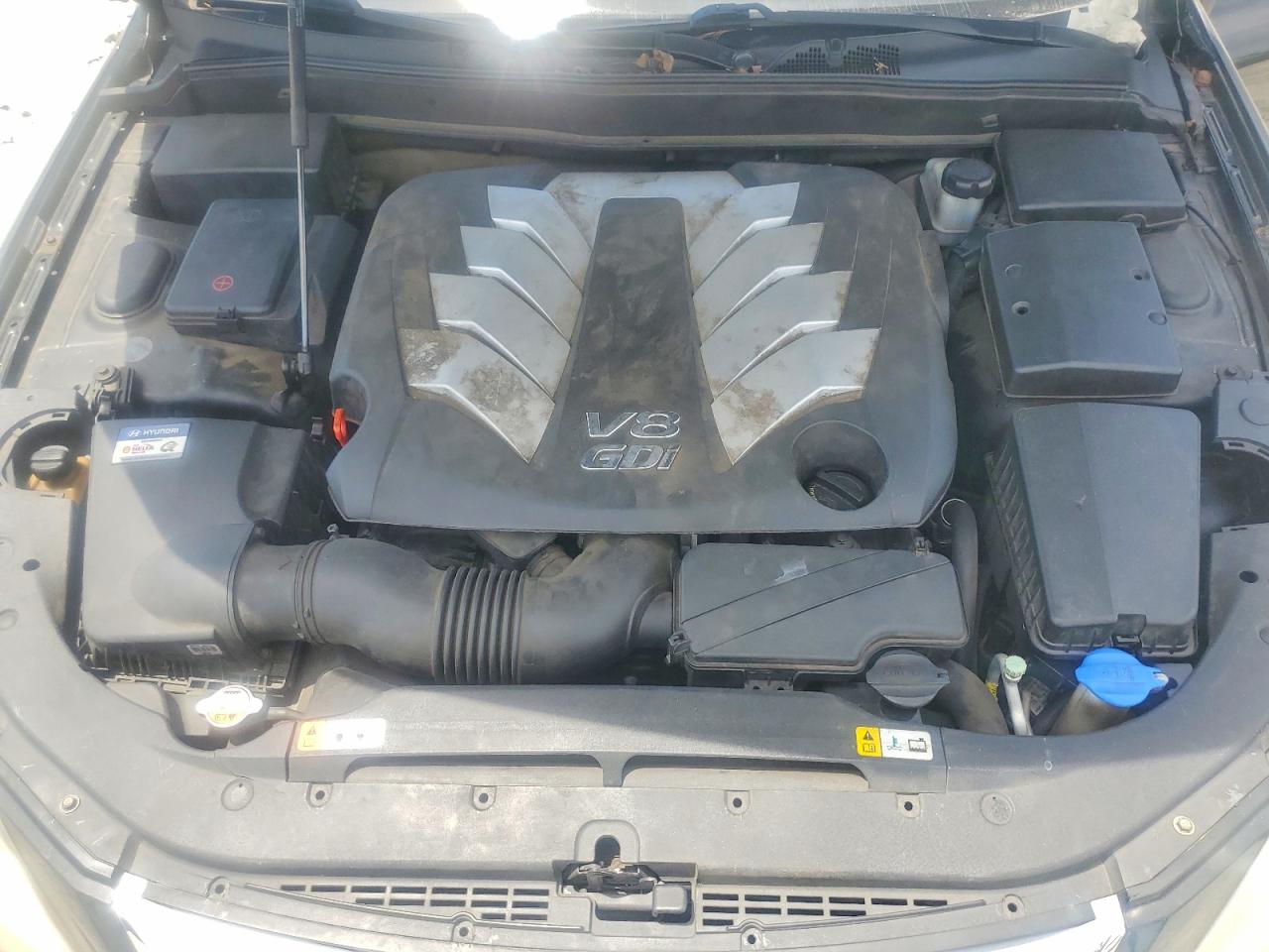 Hyundai Genesis 5.0l