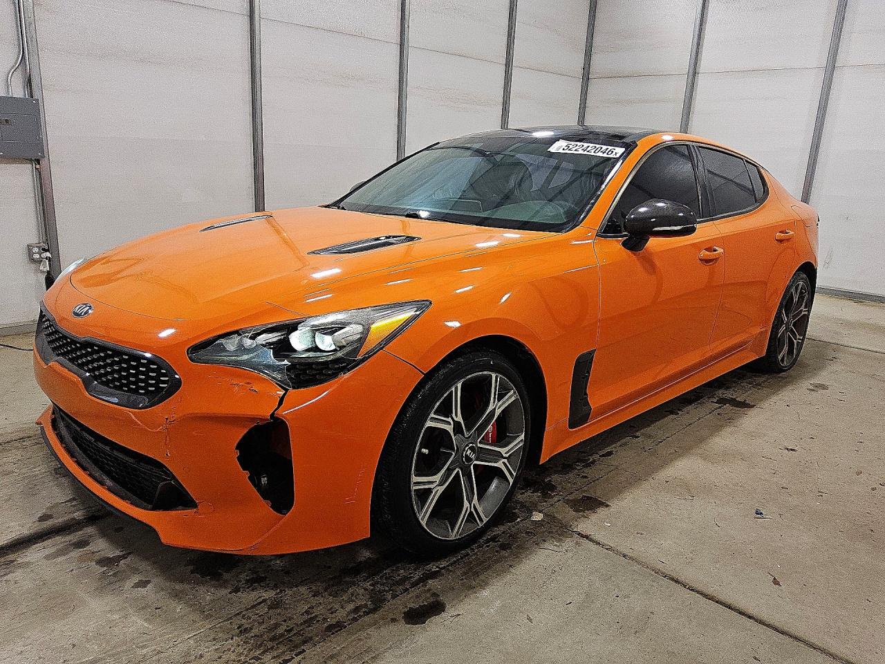 Salvage Kia Stinger Image