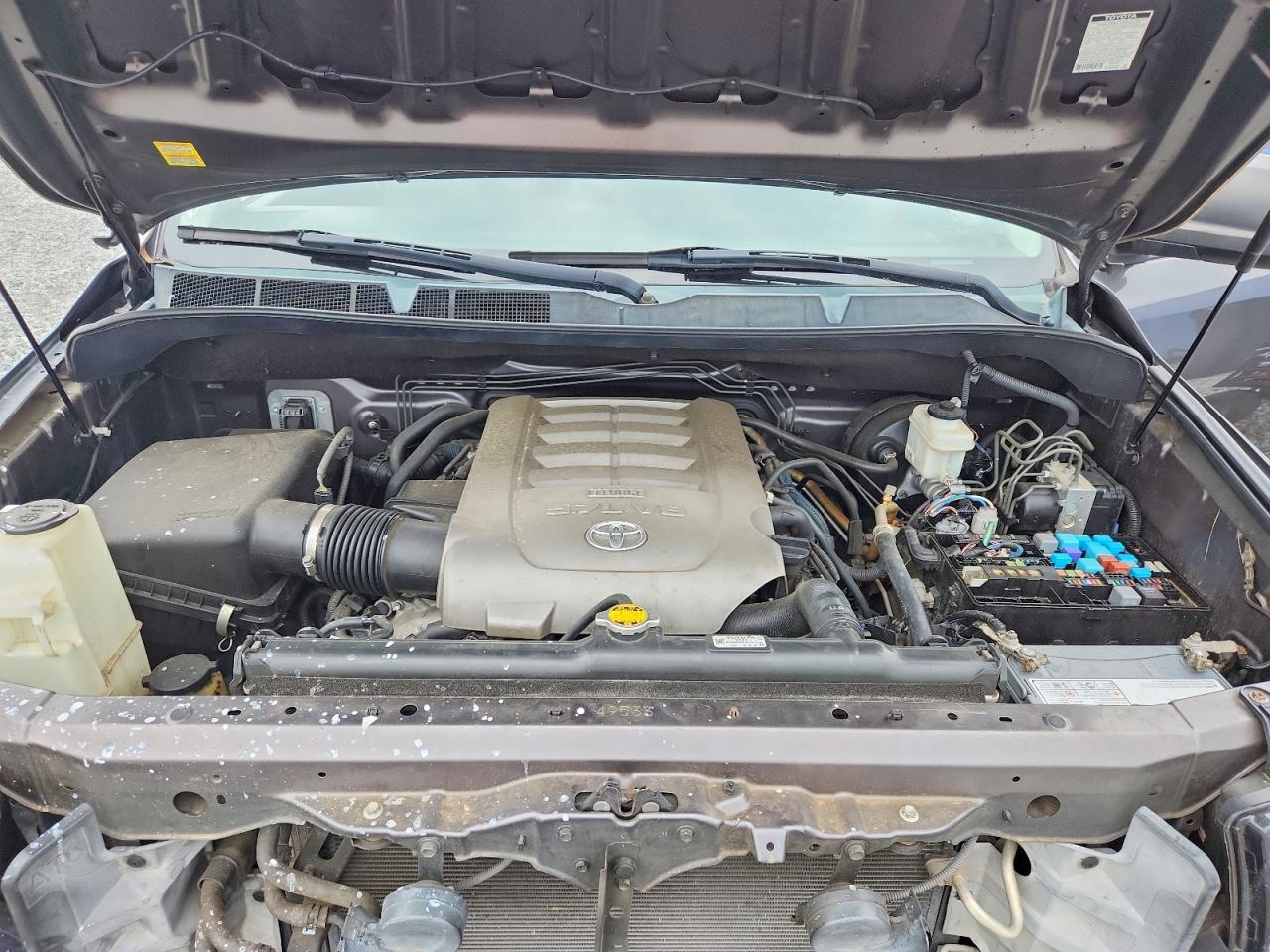 Toyota Tundra Crewmax Sr5