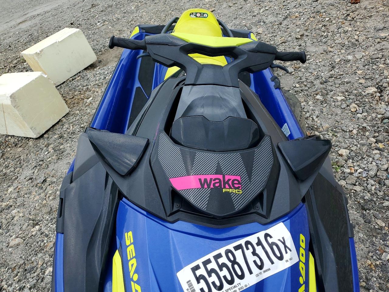 Sea-Doo Wakepro215