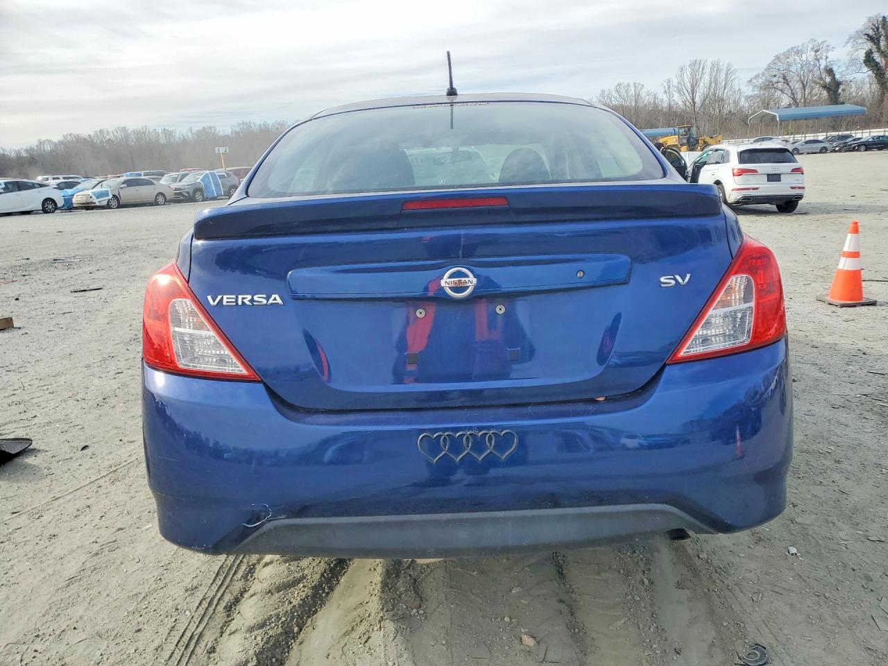 Nissan Versa Sv