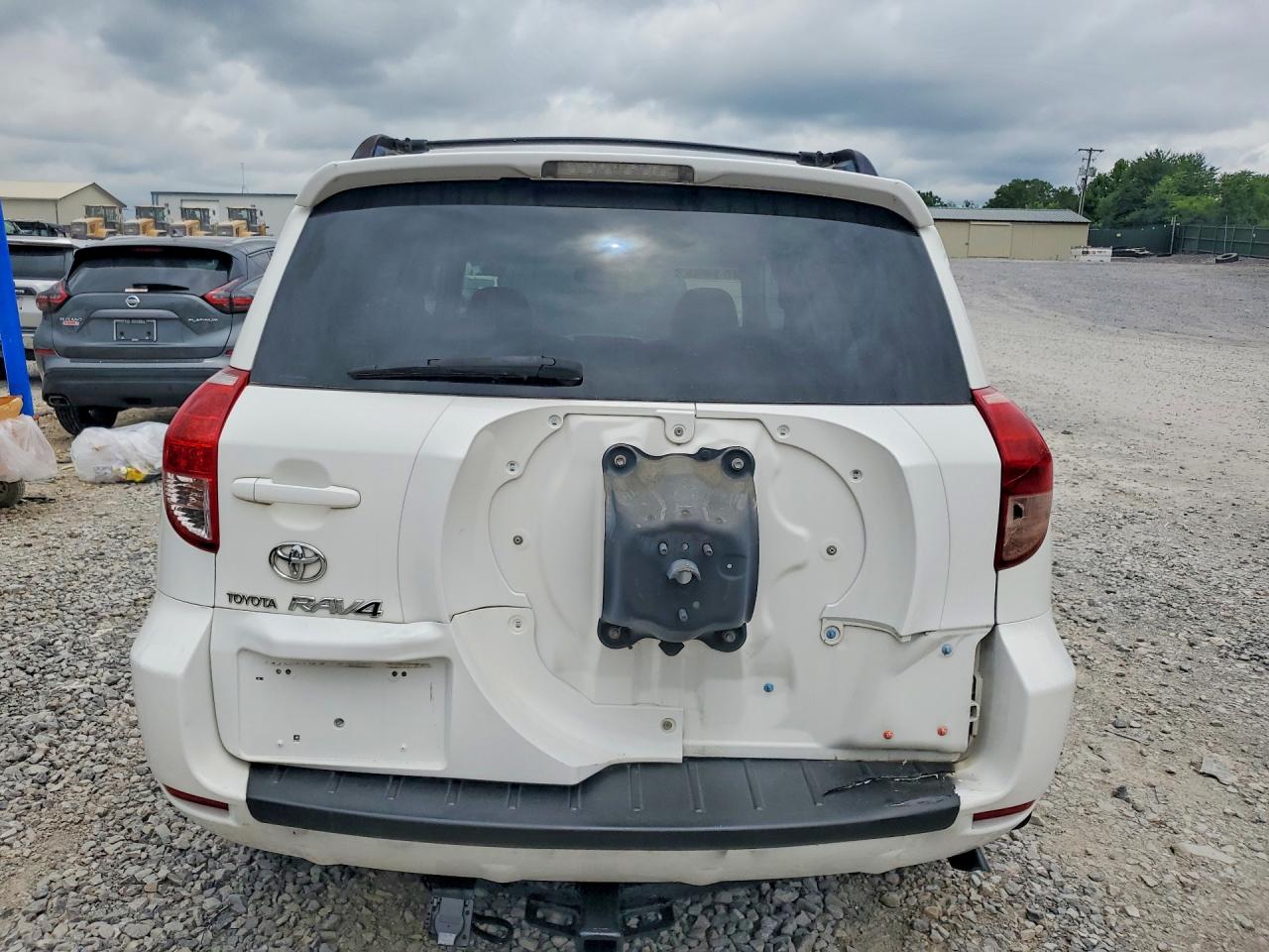 Toyota RAV4 Base