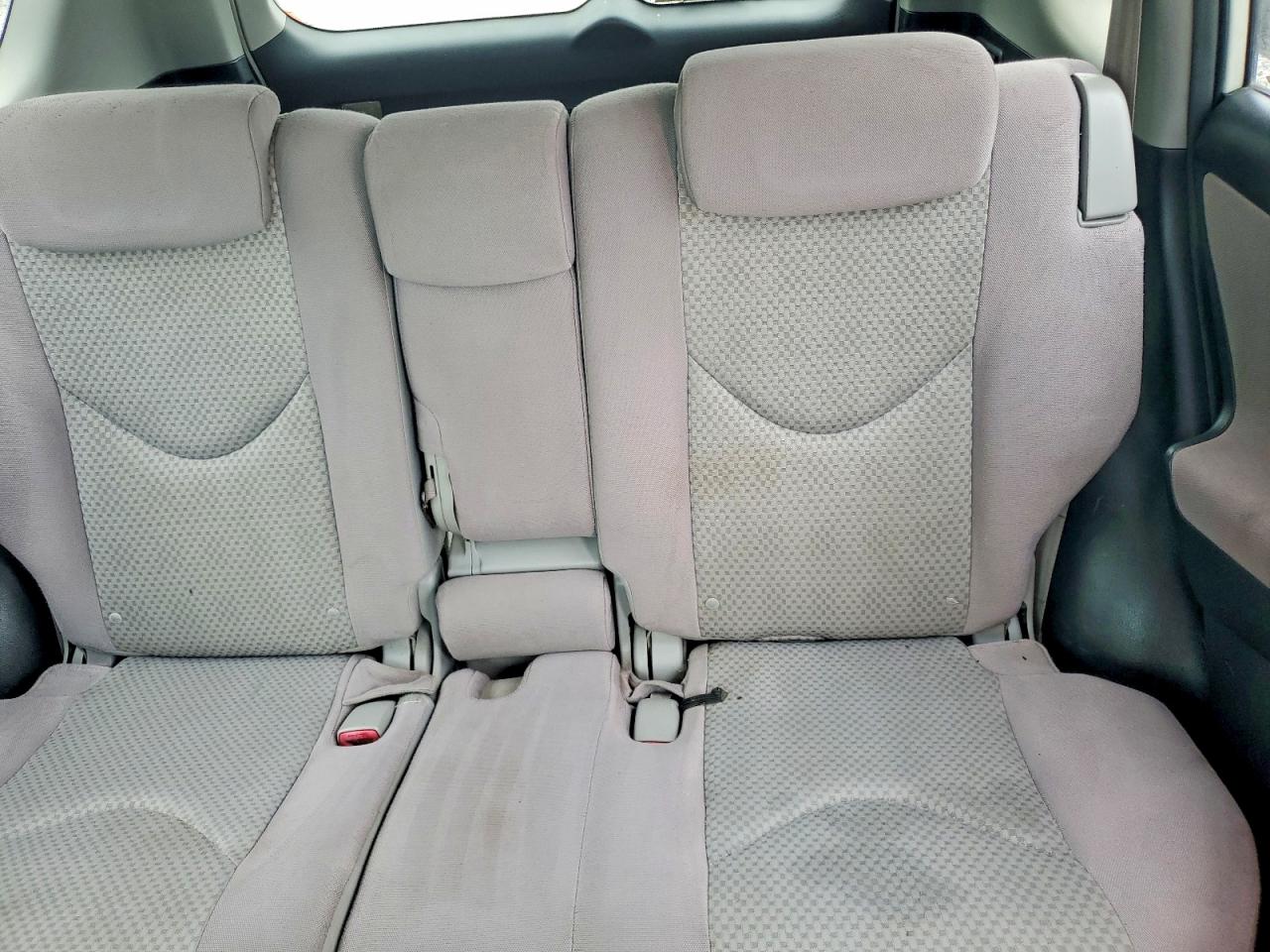 Toyota RAV4 Base