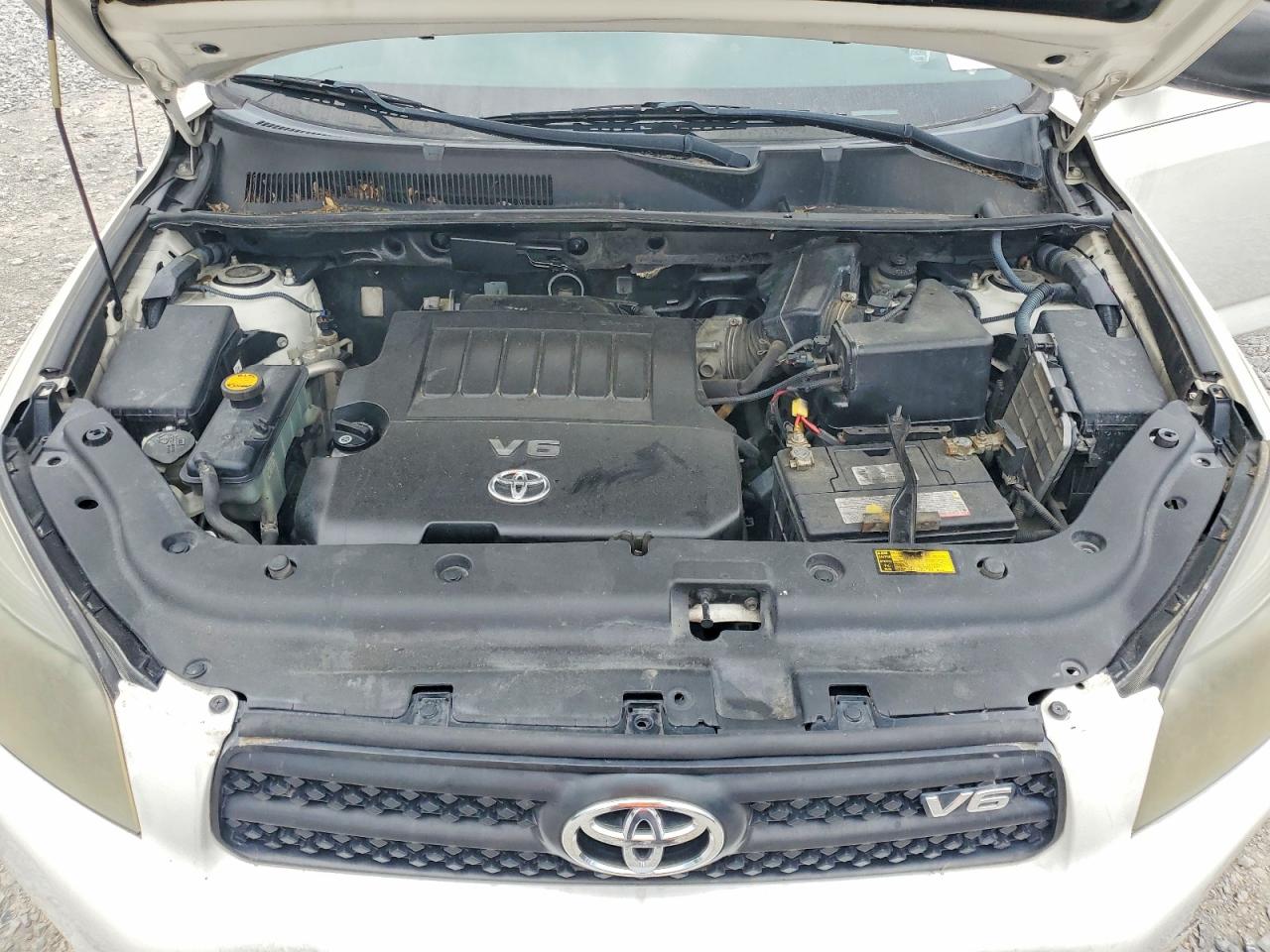 Toyota RAV4 Base