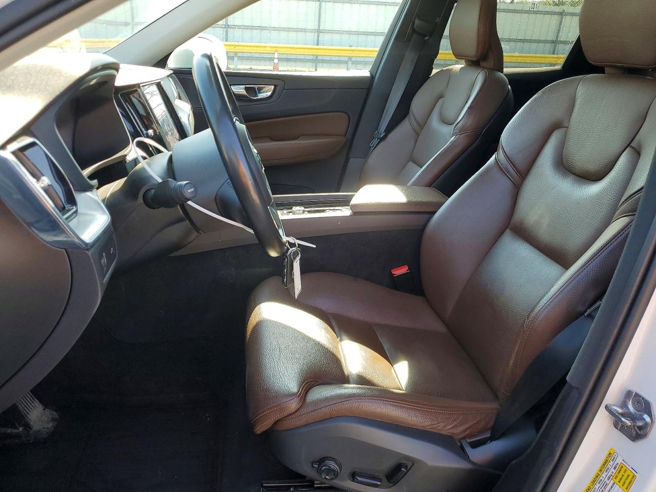 Volvo XC60 T5