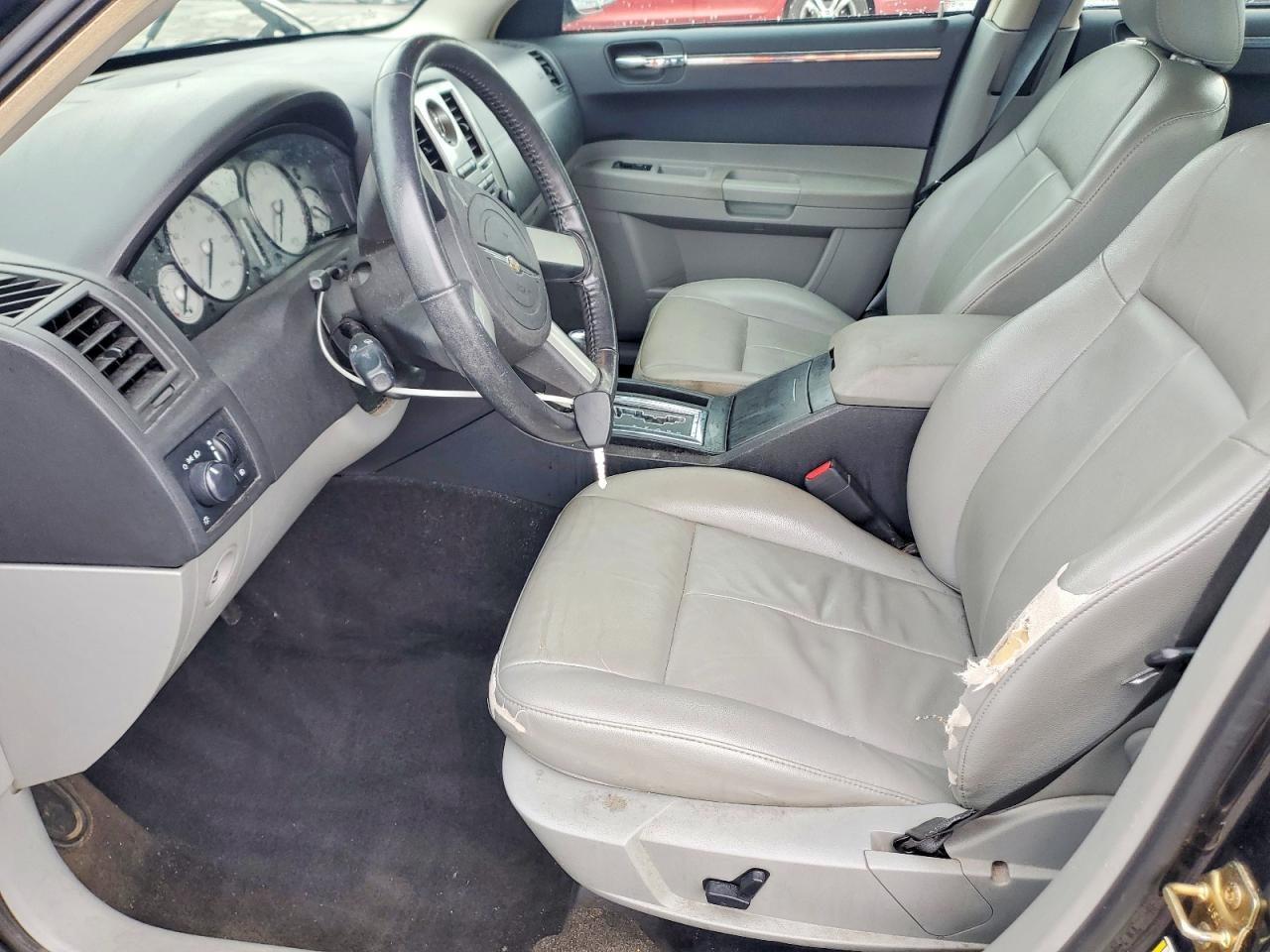 Chry 300 Touring