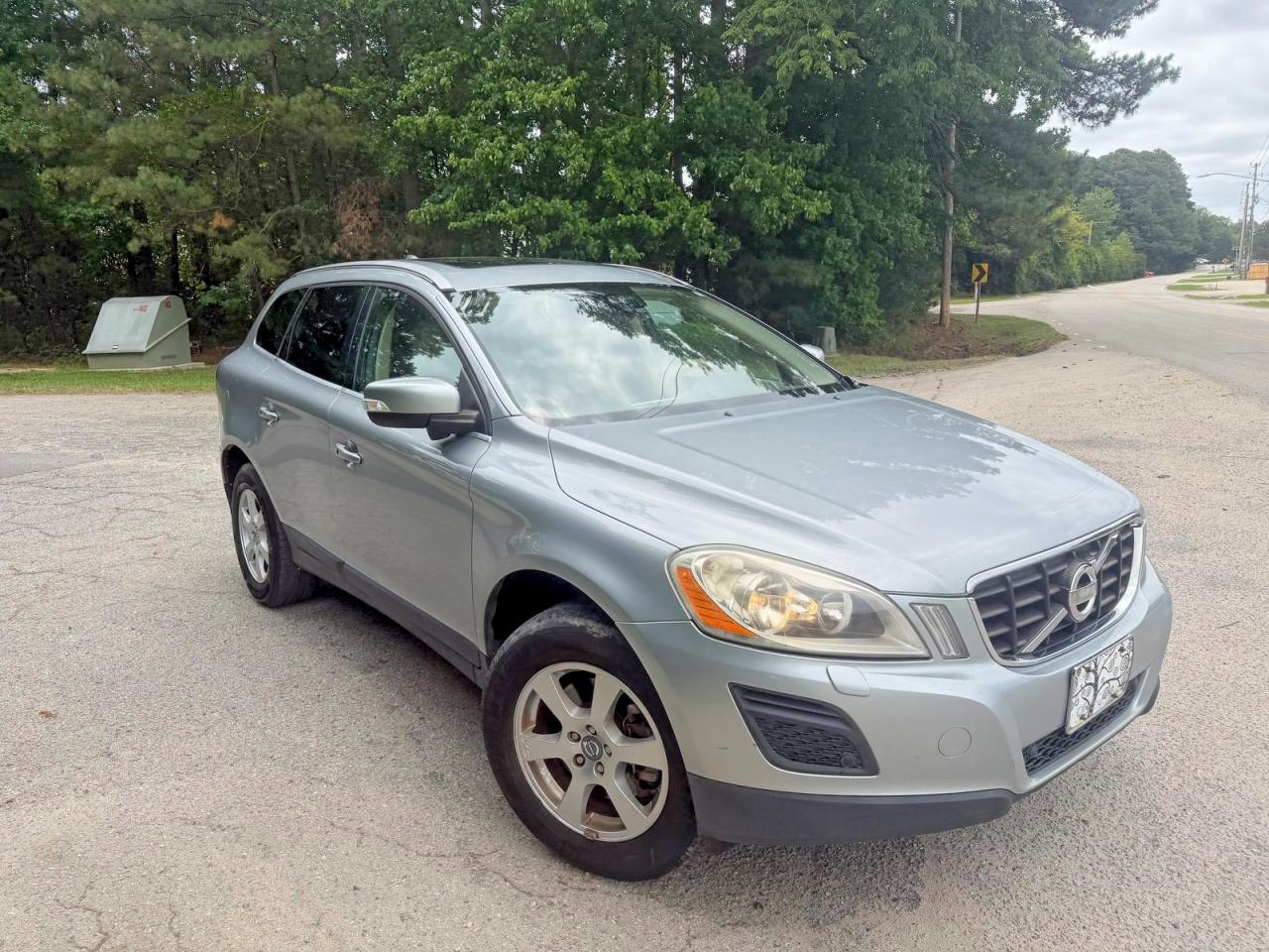 Salvage Volvo XC60 Image
