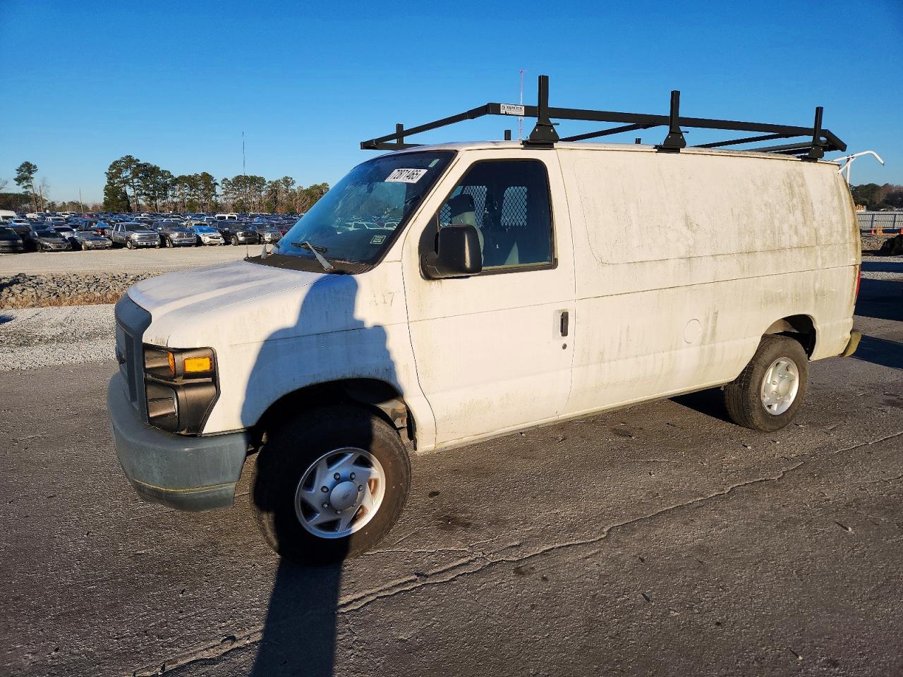 Salvage Ford E-350 Image