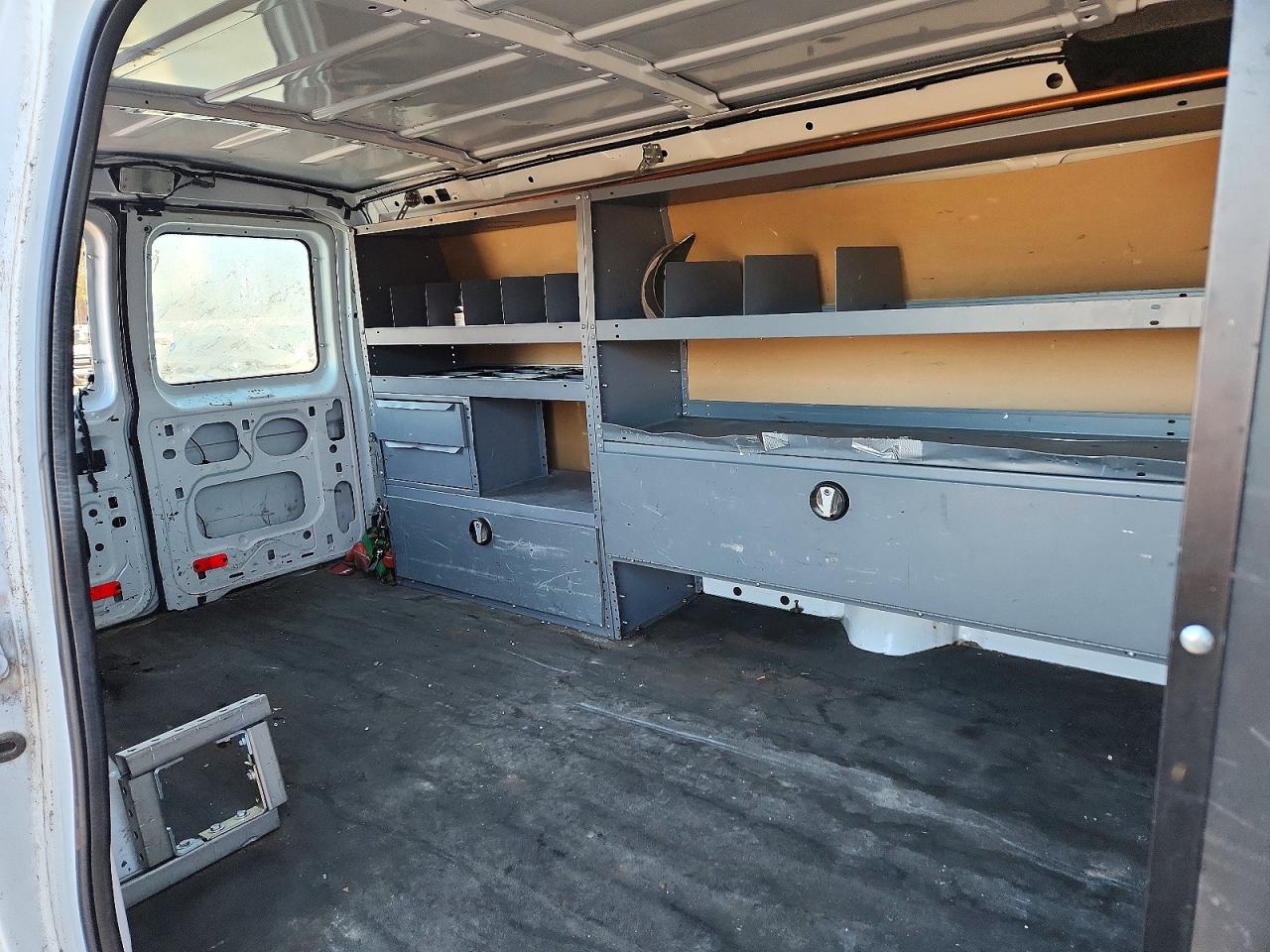 Ford E-350