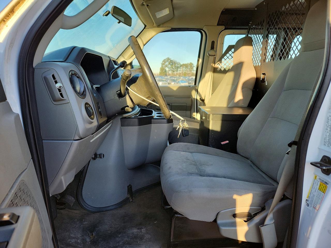 Ford E-350