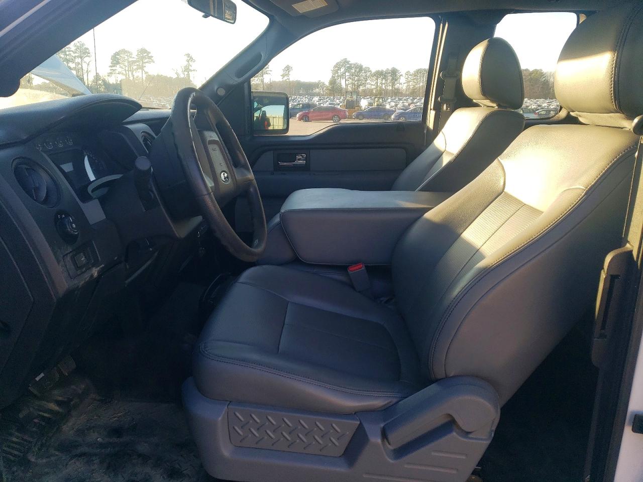 Ford F-150 Super Cab