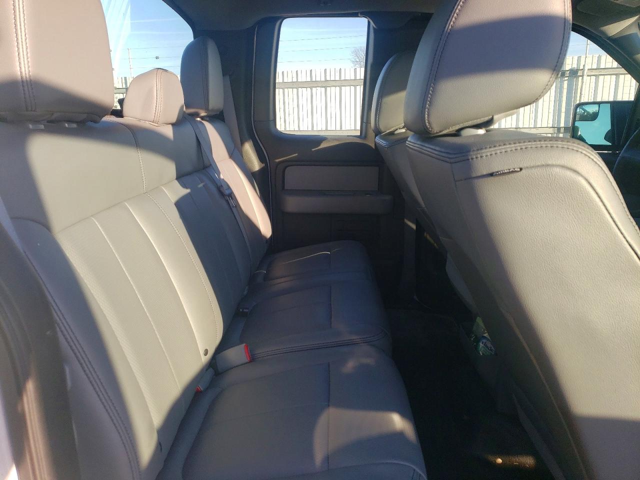 Ford F-150 Super Cab