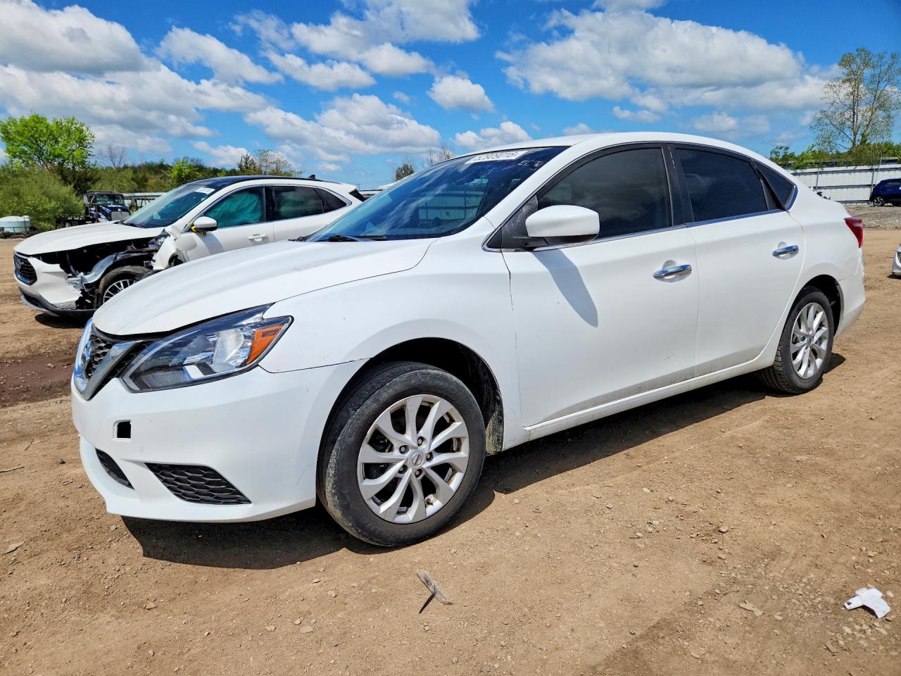 Salvage Nissan Sentra Image