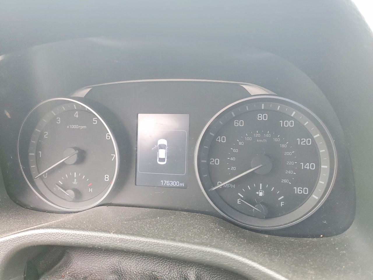 Hyundai ELANTRA Sel