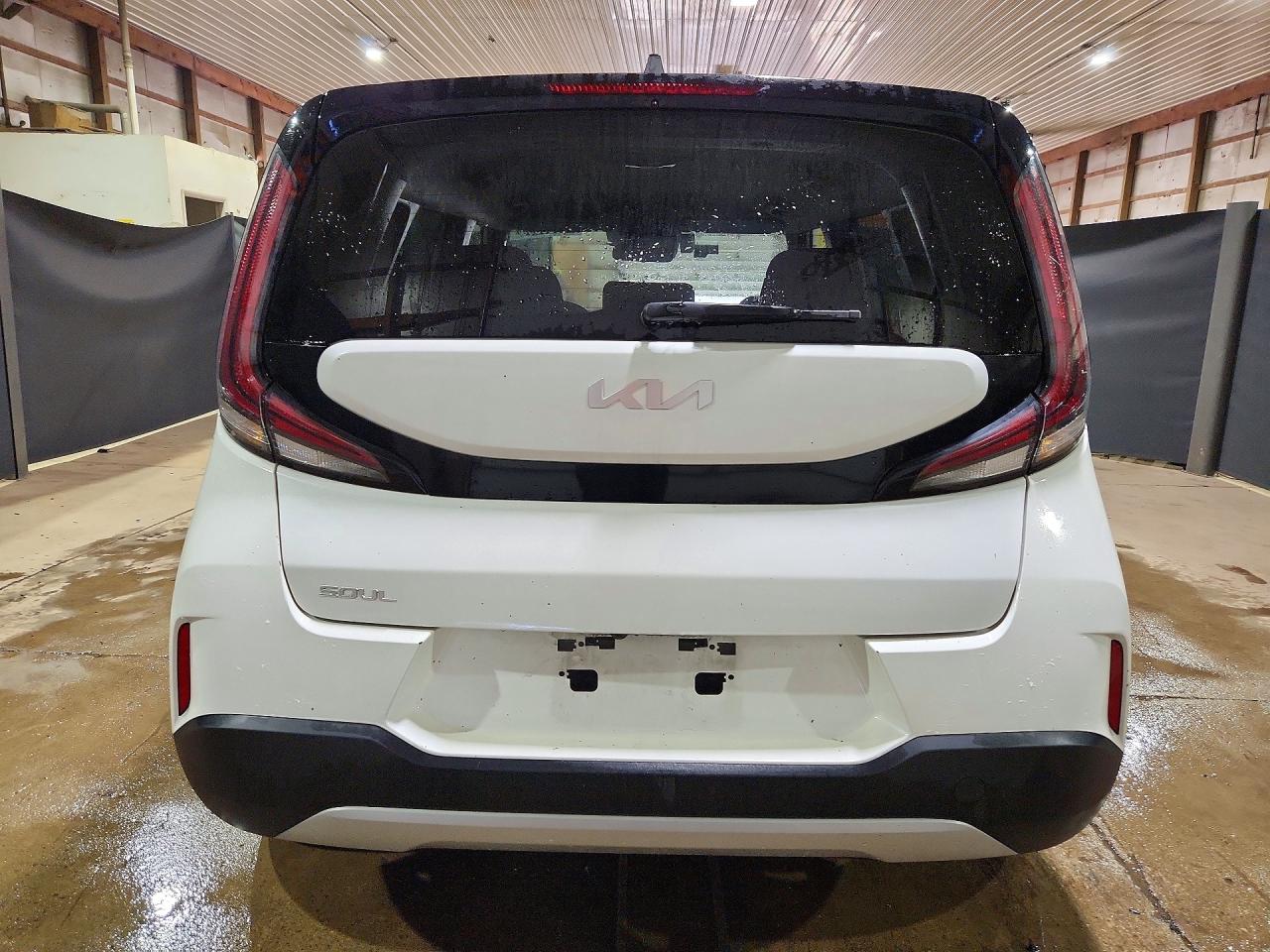 Kia Soul Lx