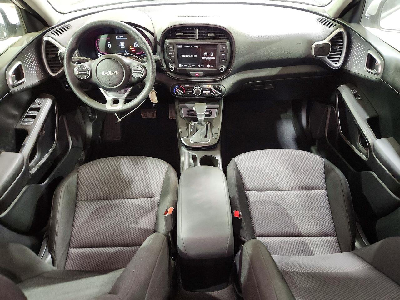 Kia Soul Lx