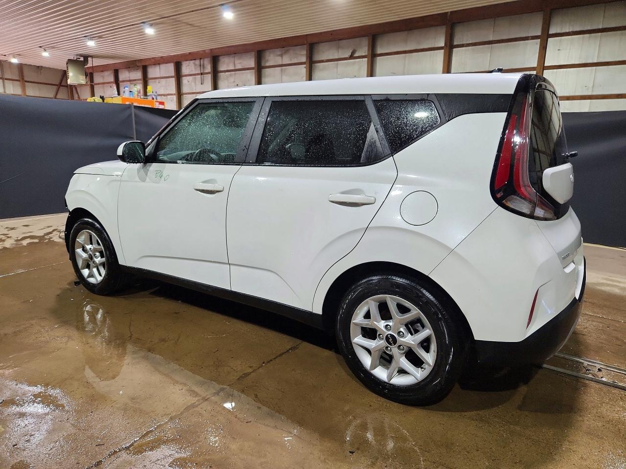 Kia Soul Lx