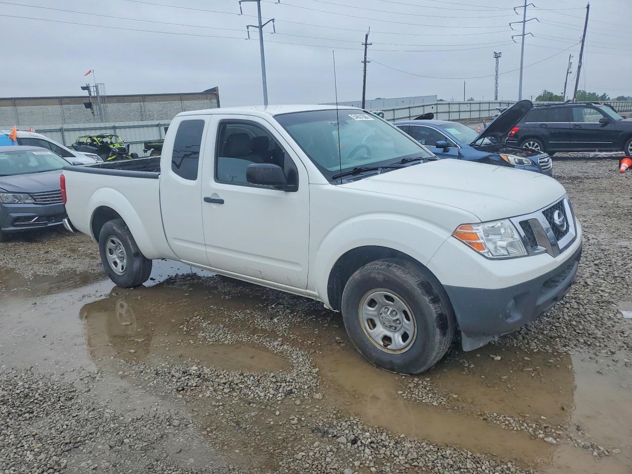 Nissan Frontier S