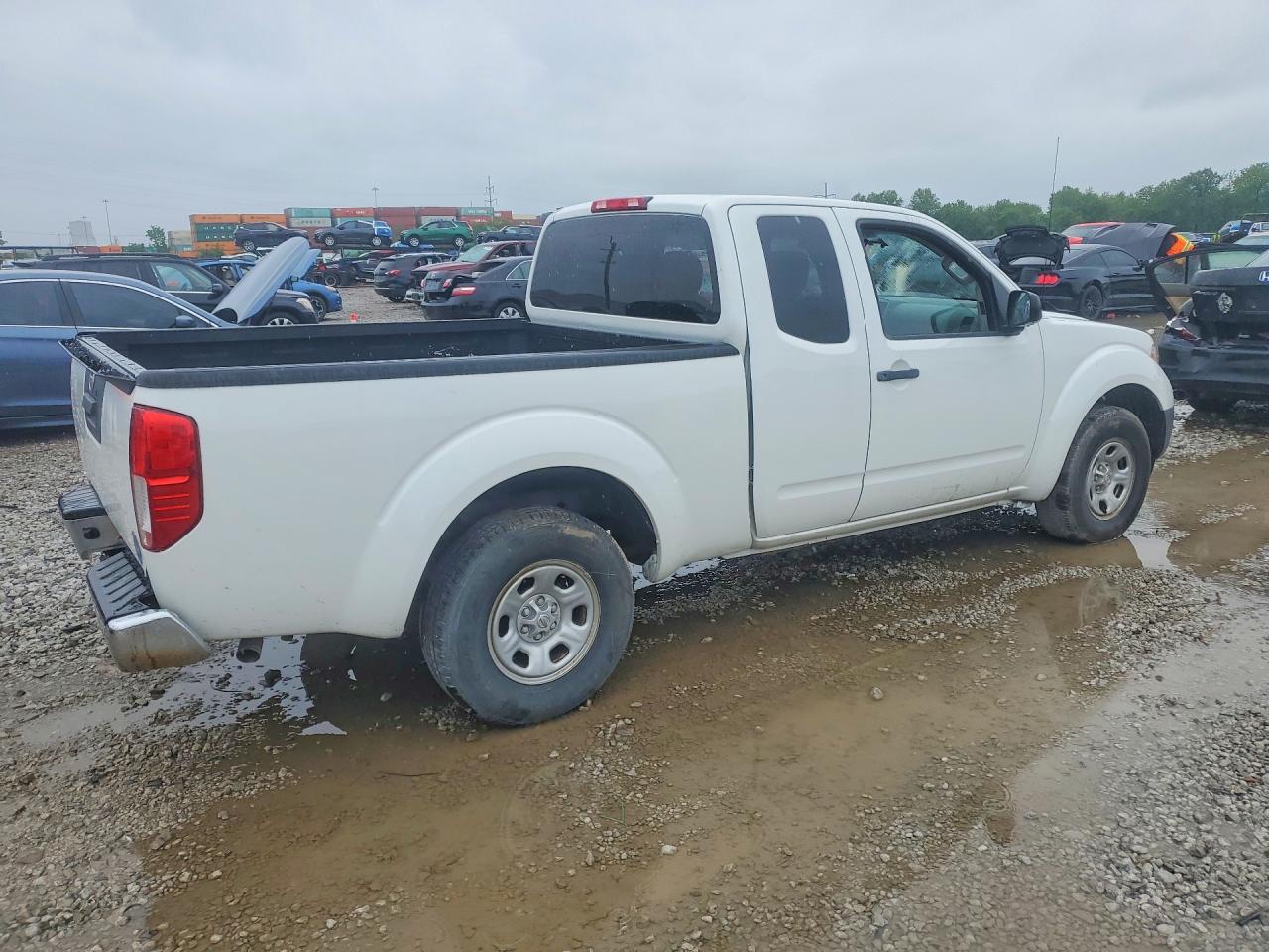 Nissan Frontier S