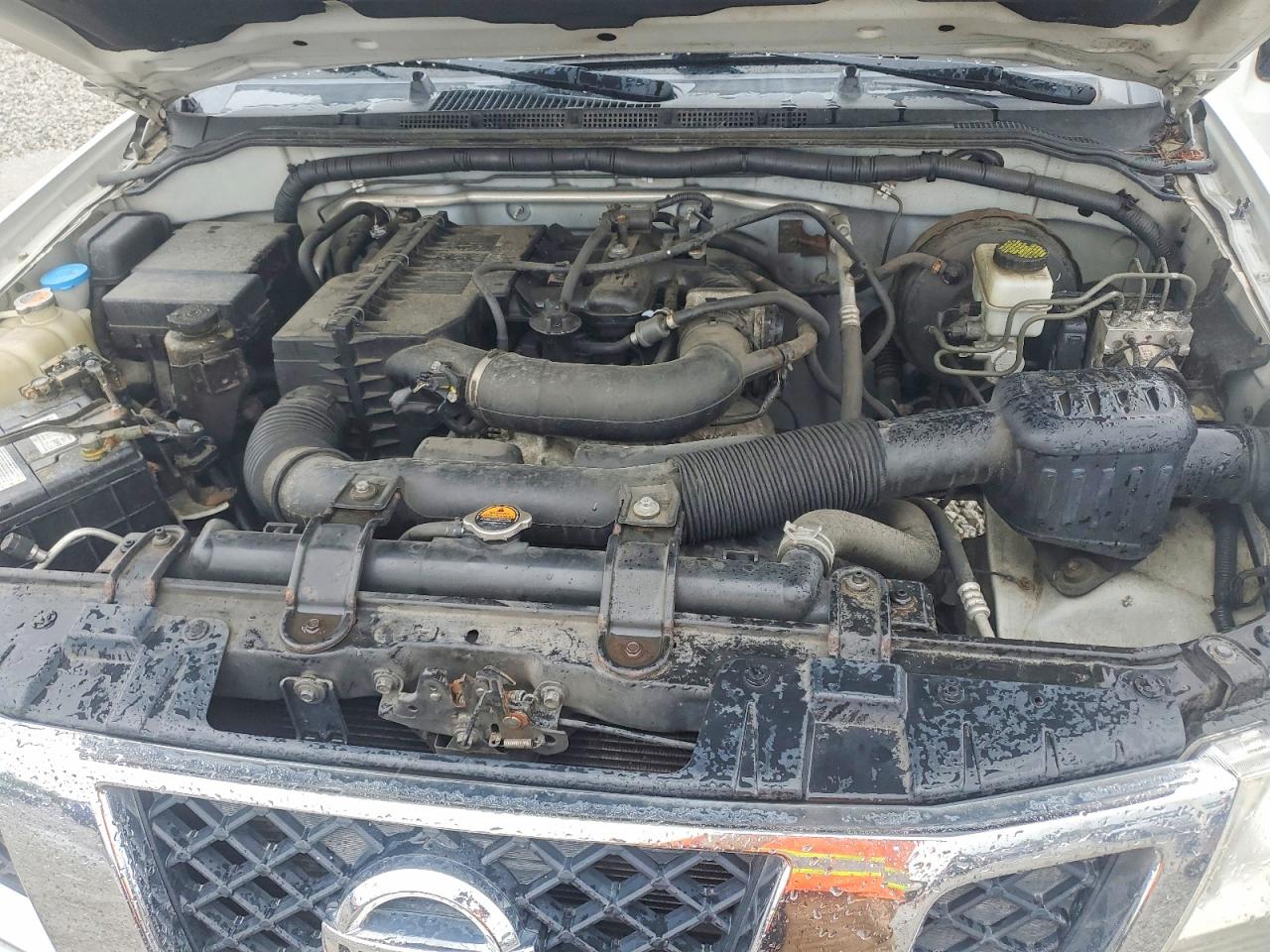 Nissan Frontier S