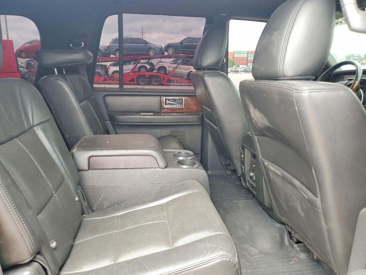 Lincoln Navigator