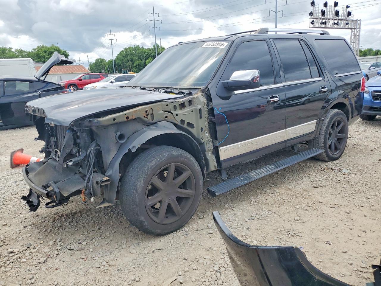 Salvage Lincoln Navigator Image