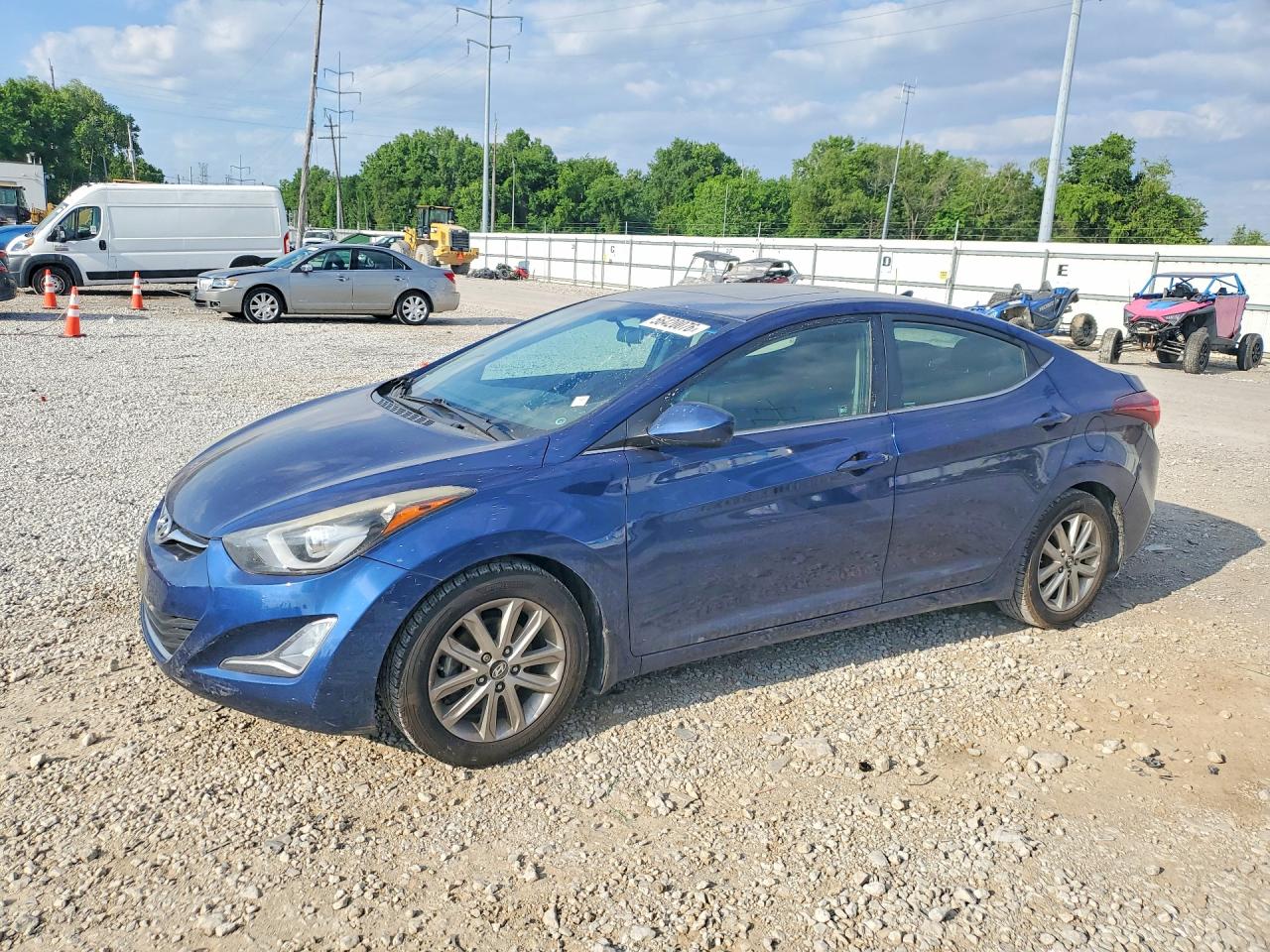 Salvage Hyundai ELANTRA Image