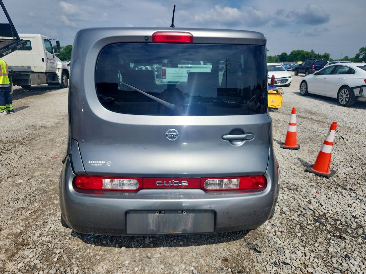Nissan cube 1.8