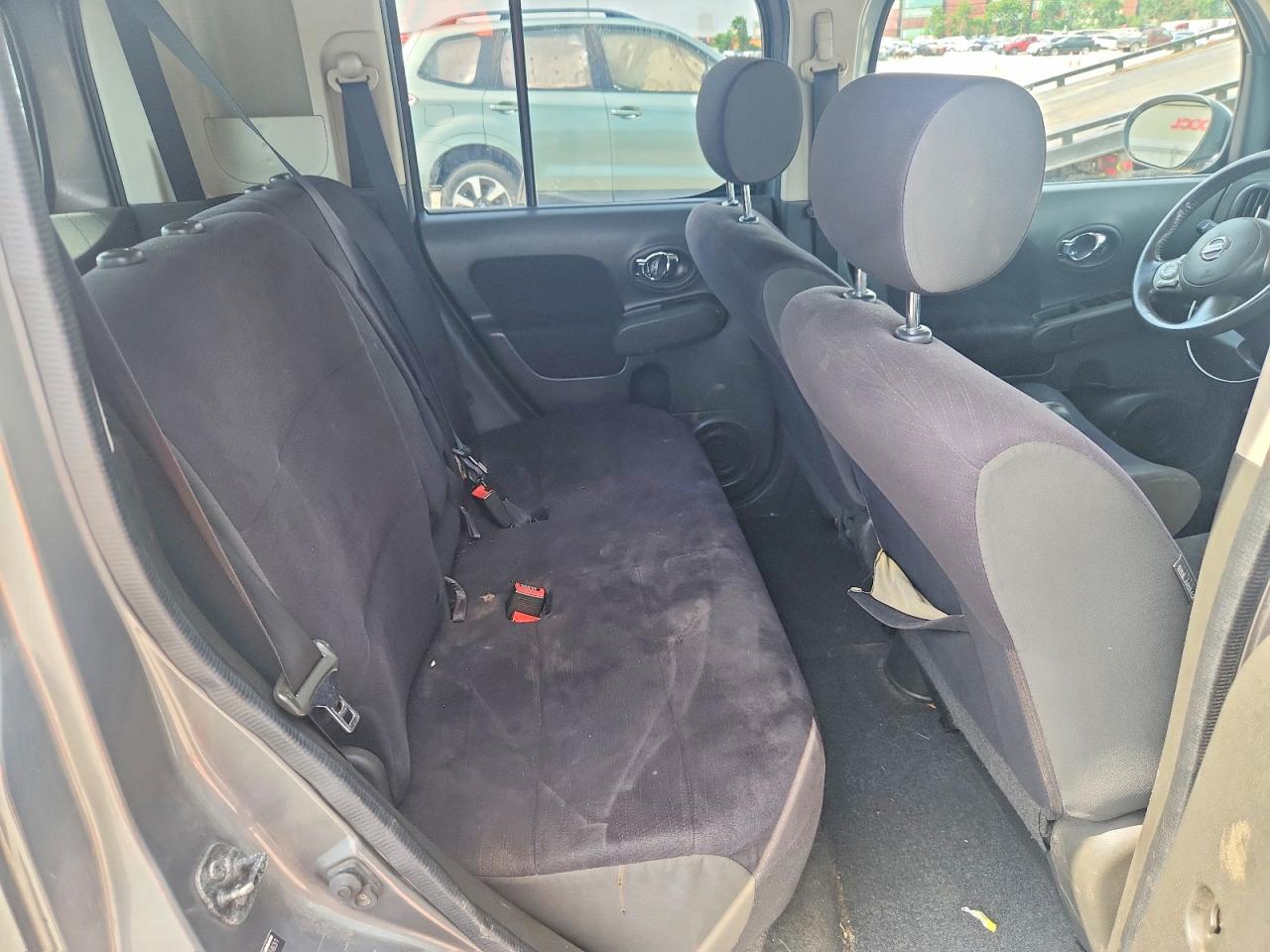 Nissan cube 1.8