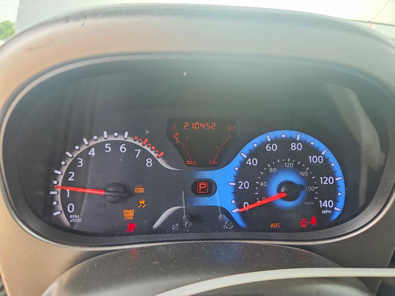 Nissan cube 1.8