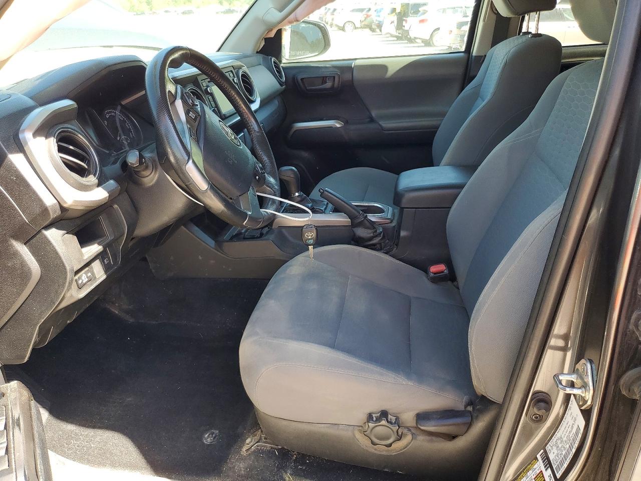 Toyota Tacoma Sr5 V6