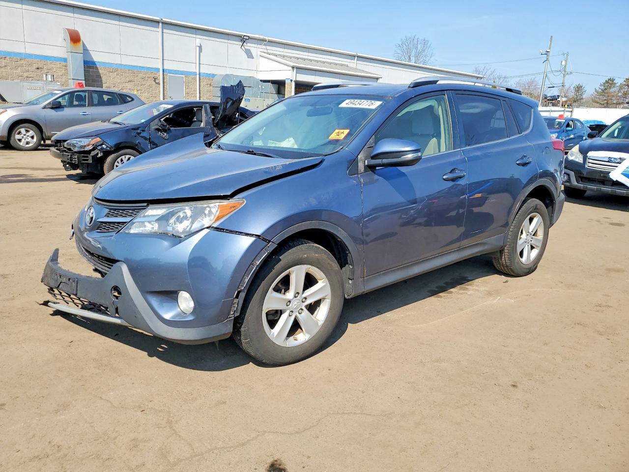 Salvage Toyota RAV4 Image
