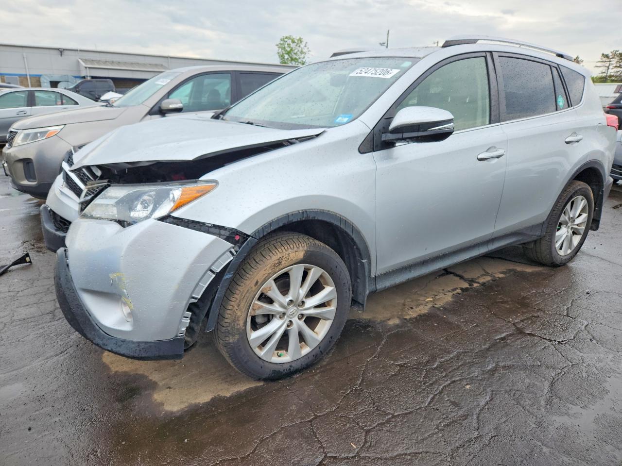 Salvage Toyota RAV4 Image
