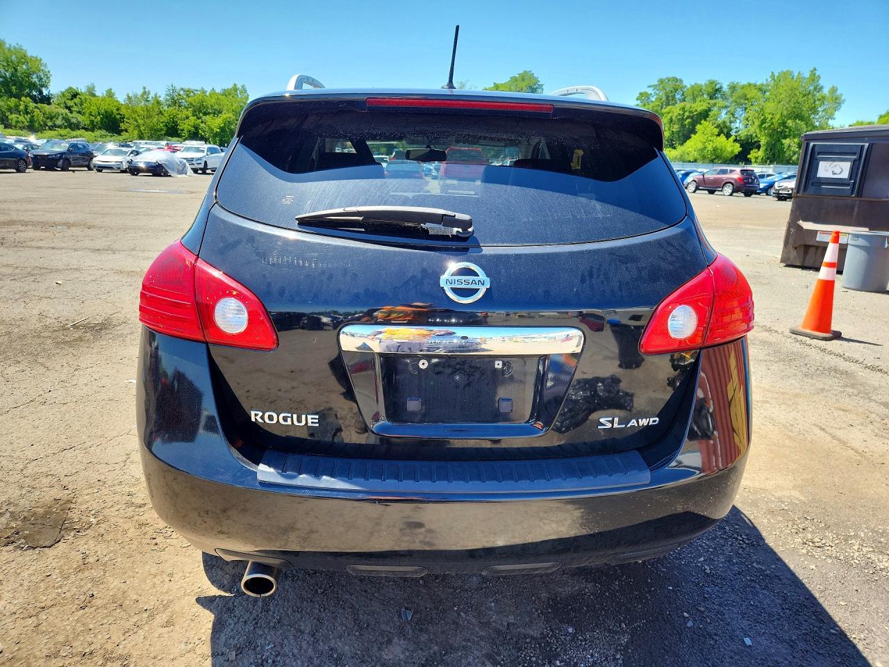 Nissan Rogue S