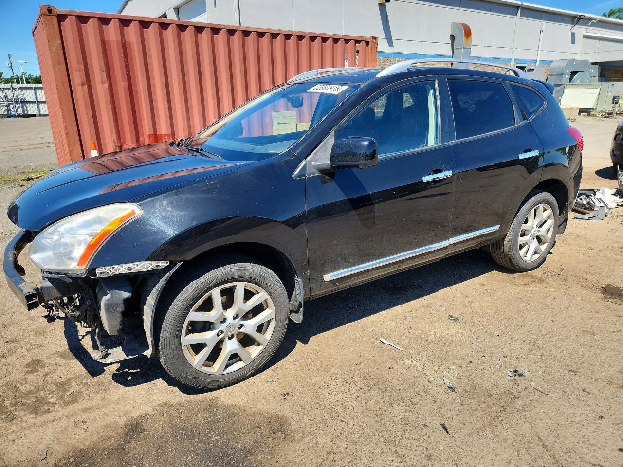 Salvage Nissan Rogue Image