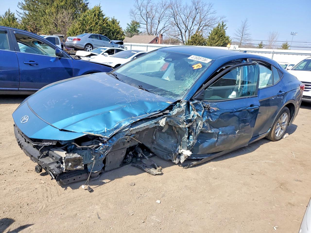 Salvage Toyota Camry Image
