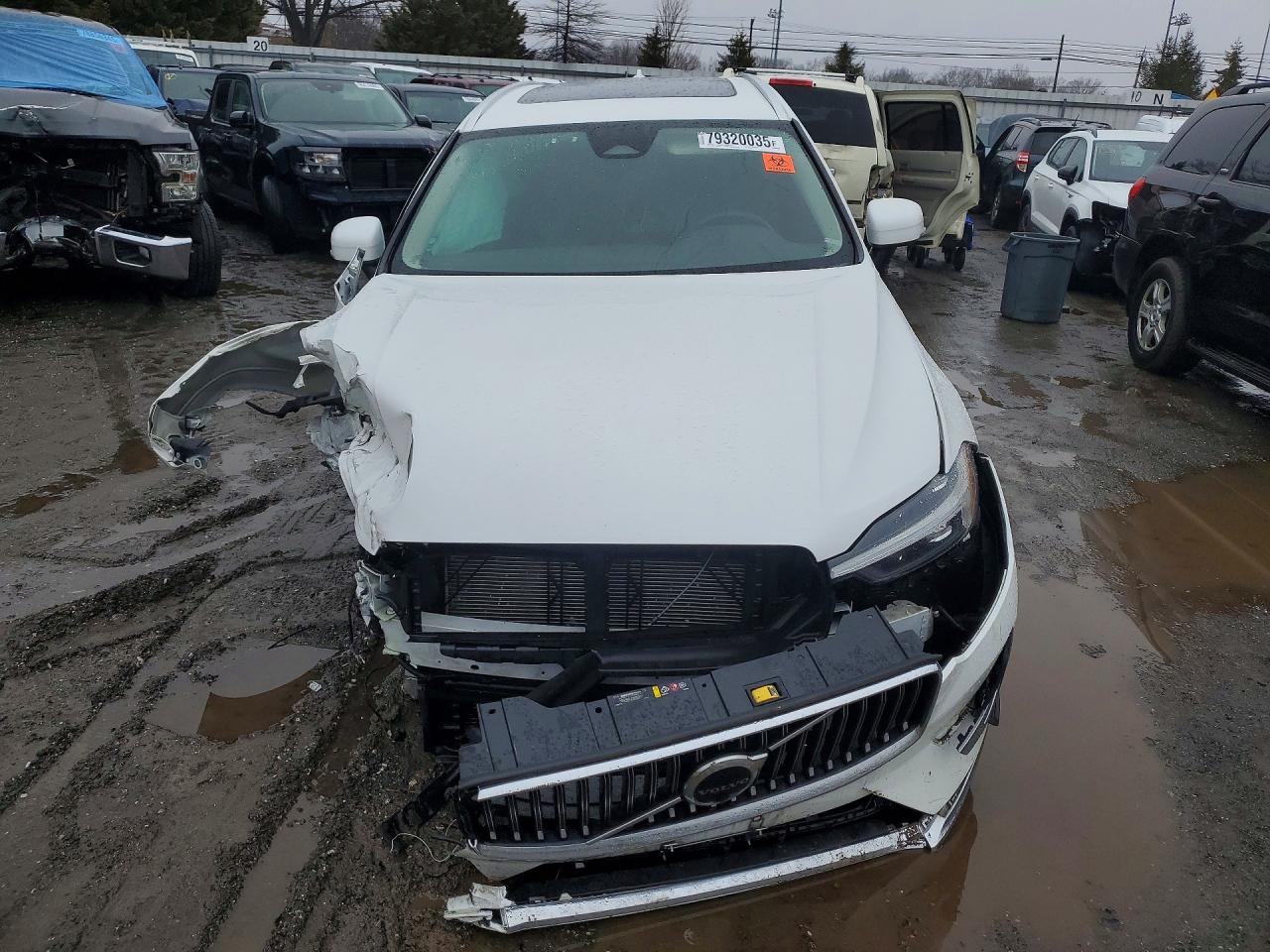Volvo XC60 Plus