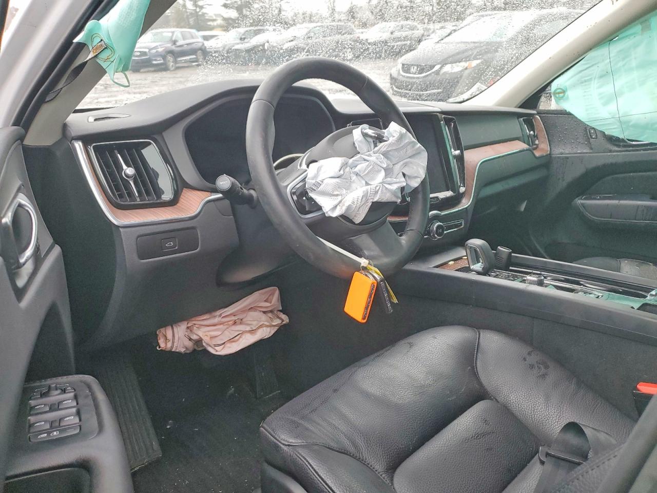 Volvo XC60 Plus
