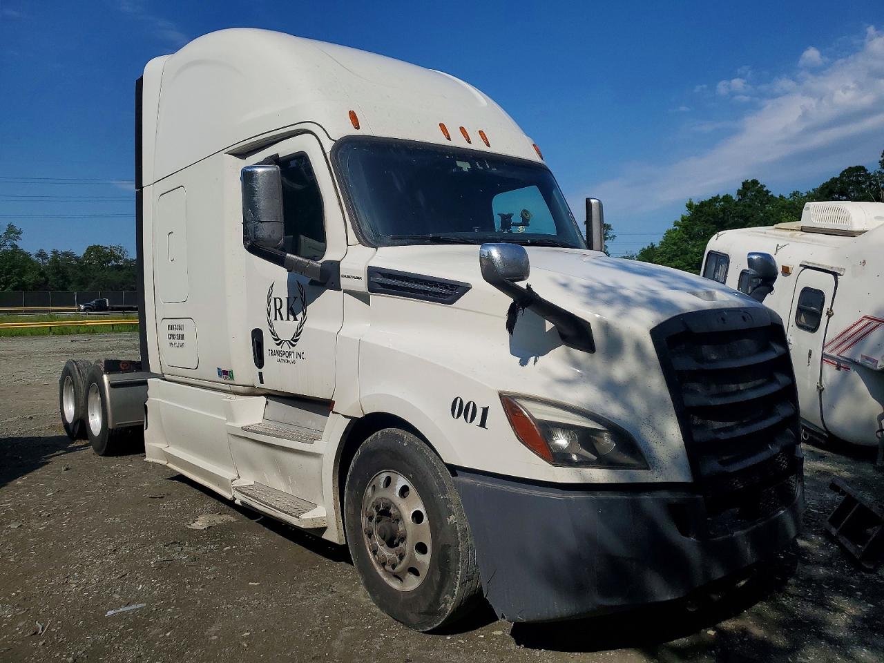 Salvage Freightliner Cascadia 126 Image