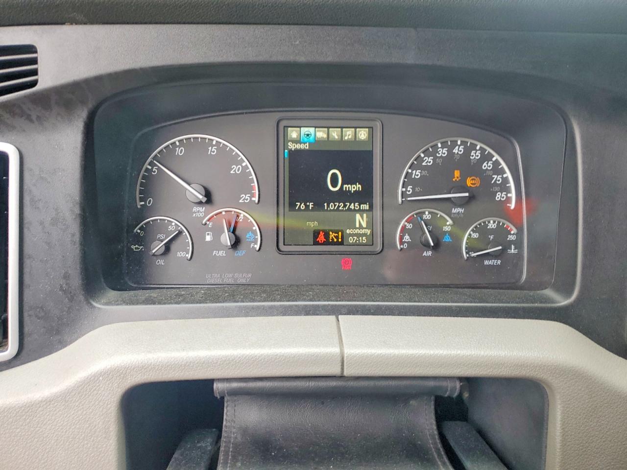 Freightliner Cascadia 126